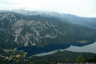 Bohinjské jezero (Slovinsko)
