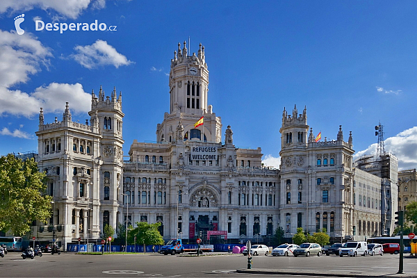 Palacio de Cibeles v Madridu (Španělsko)