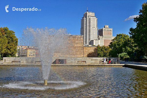 Templo de Debod v Madridu (Španělsko)