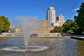 Templo de Debod v Madridu (Španělsko)