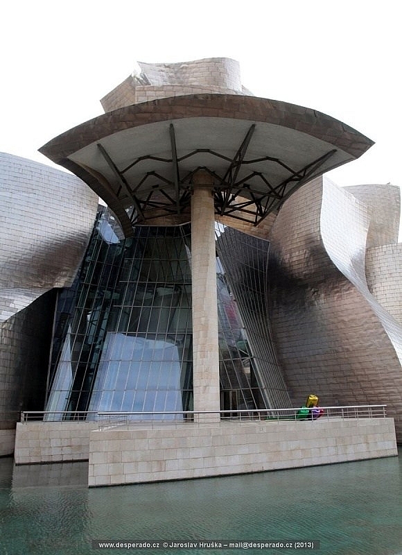 Guggenheimovo muzeum v Bilbao (Španělsko)