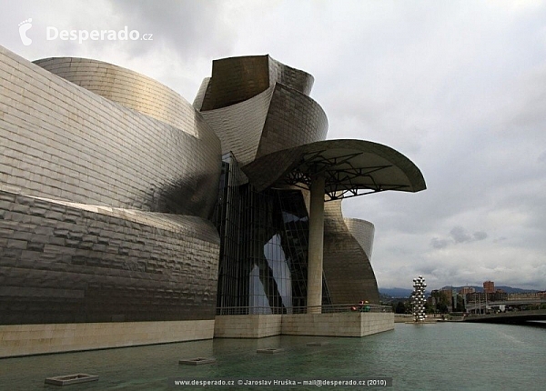 Guggenheimovo muzeum v Bilbao (Španělsko)