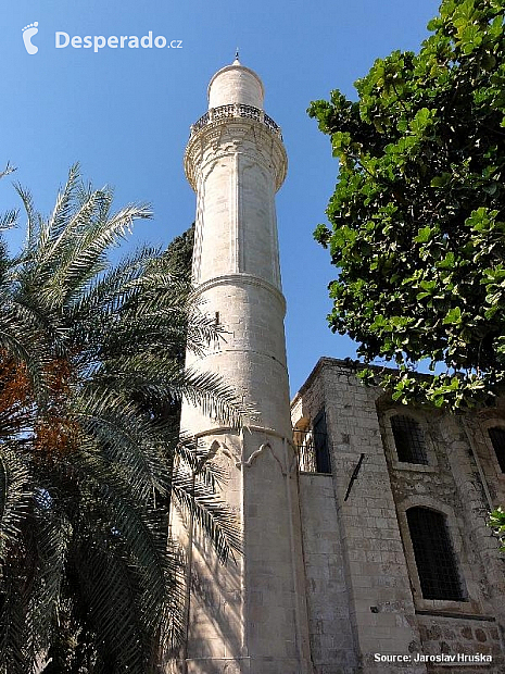 Minaret v centru Larnaky (Kypr)