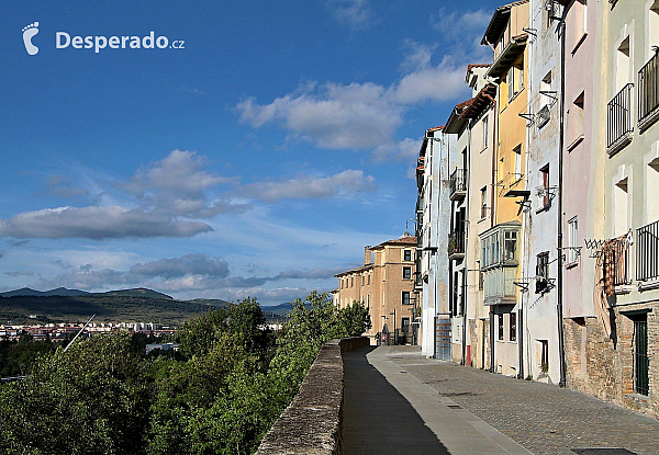 Pamplona stojí na skále z které je krásný rozhled (Navarra - Španělsko)