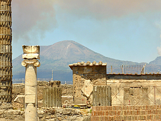 Pompeje a sopka Vesuv (Itálie)