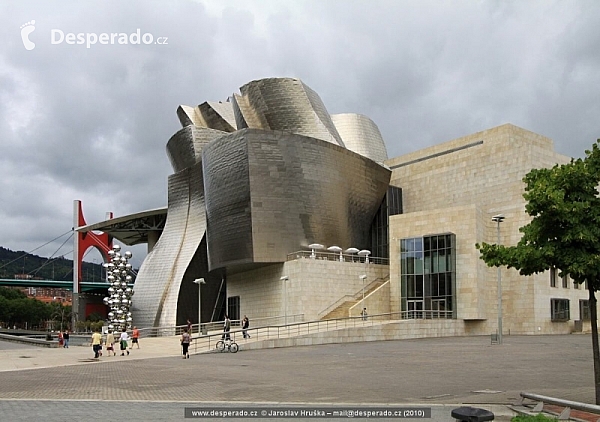 Guggenheimovo muzeum v Bilbao (Španělsko)