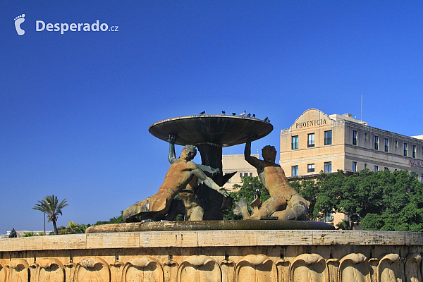 Tritonova fontána ve Vallettě (Malta)