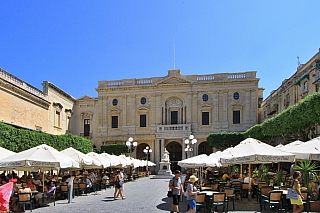 Budova národní knihovny (Valletta - Malta)