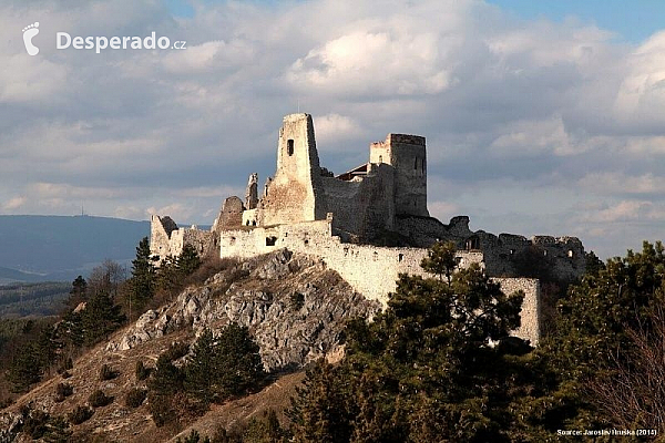 Hrad Čachtice (Slovensko)