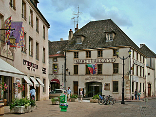 Po stopách Keltů a všudypřítomné víno v Beaune