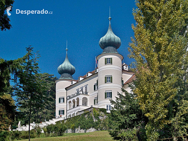 Zámek Artstetten u údolí Wachau (Rakousko)