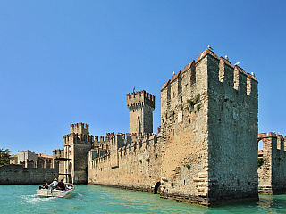 Sirmione na Lago di Garda (Itálie)
