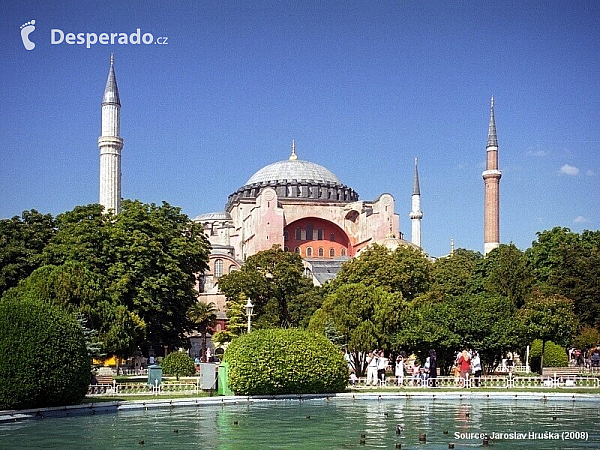 Chrám Hagia Sofia v Istanbulu (Turecko)