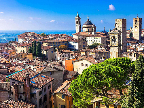 Bergamo - významné město italské Lombardie (Itálie)