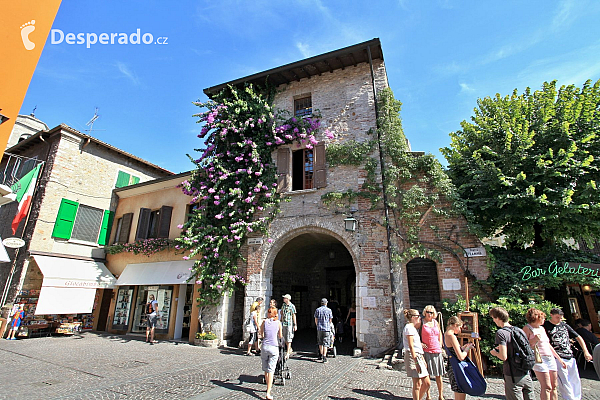 Sirmione na Lago di Garda (Itálie)