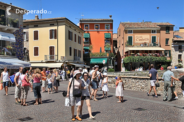 Sirmione na Lago di Garda (Itálie)