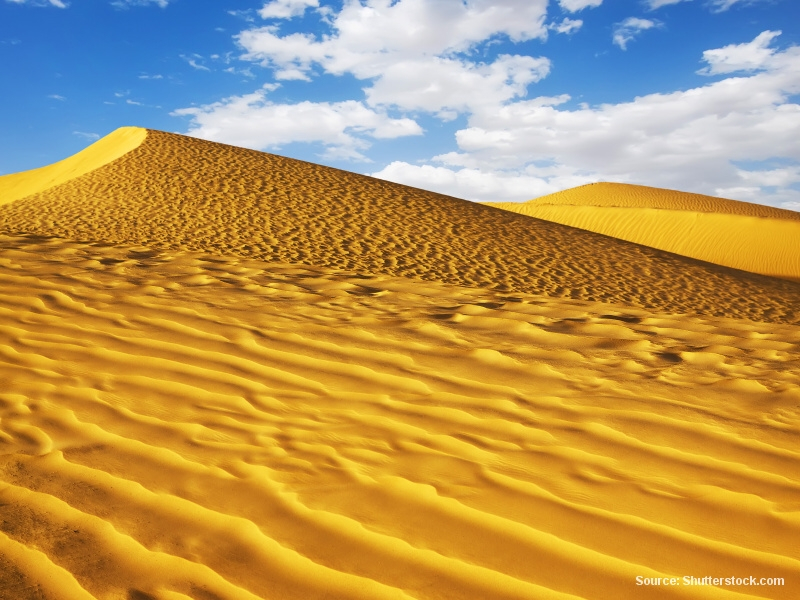 Písečné duny v poušti (Tunisko)