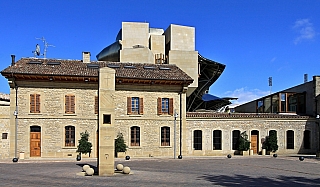 Vinařství Bodegas Marquéz de Riscal v Elciegu (Španělsko)