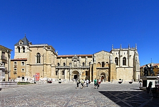 Basílica de San Isidoro v Leonu (Španělsko)