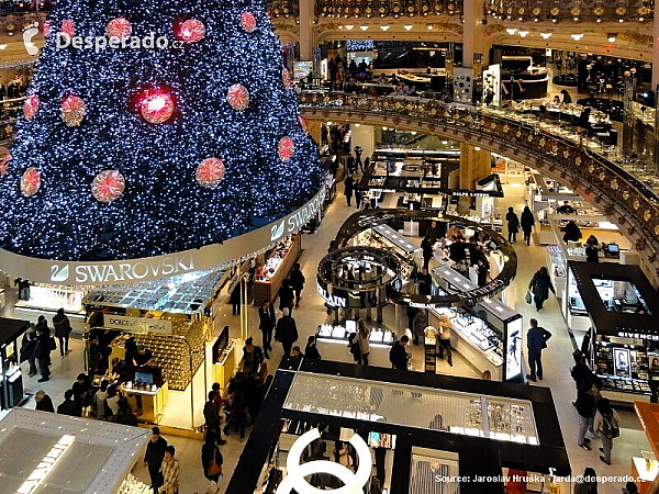 Nákupní galerie Lafayette v Paříži (Francie)