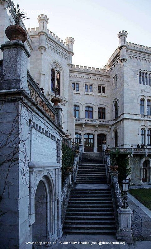 Zámek Il Castello di Miramare v Trieste (Itálie)