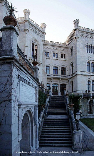 Zámek Il Castello di Miramare v Trieste (Itálie)