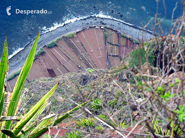 Útes a vyhlídka Cabo Girão (Madeira - Portugalsko)