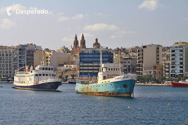 Pohled na Sliemu z lodě (Malta)