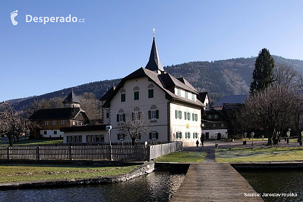 Ossiach a jazero Ossiacher See (Rakousko)