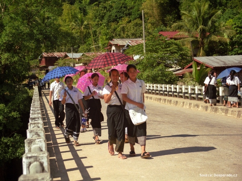 Školáci (Laos)