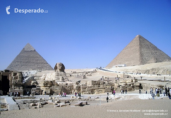 Pyramidy v Gíze (Egypt)