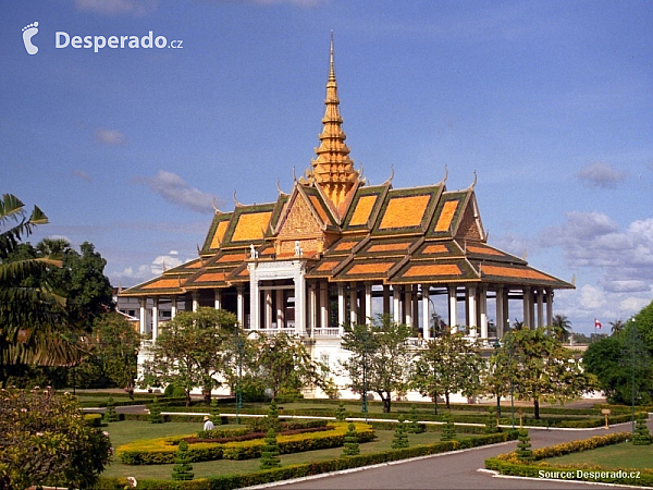 Královský palác v Phnom Penhu (Kambodža)