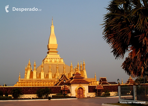 Velká stúpa ve Vientiane (Laos)