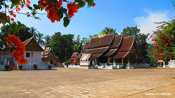 Chrám Wat Xieng Thong v Luang Prabang (Laos)