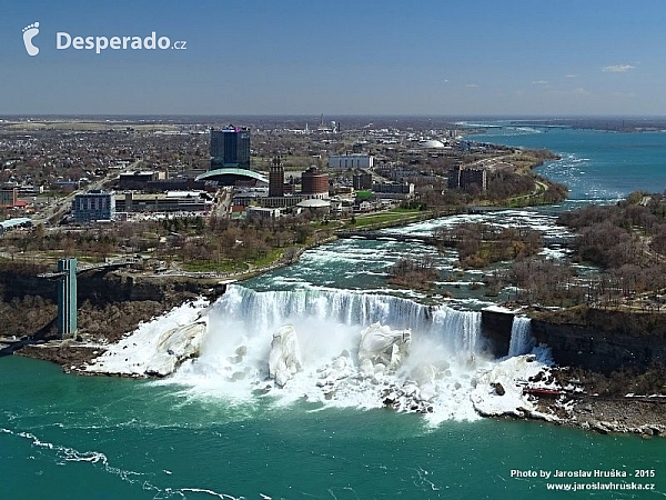 Niagarské vodopády (Kanada)