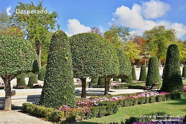 Park Retiro (Parque del Buen Retiro) v Madridu (Španělsko)