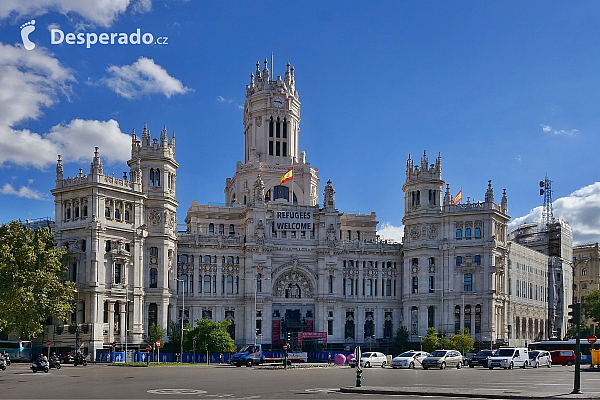 Palacio de Cibeles v Madridu (Španělsko)