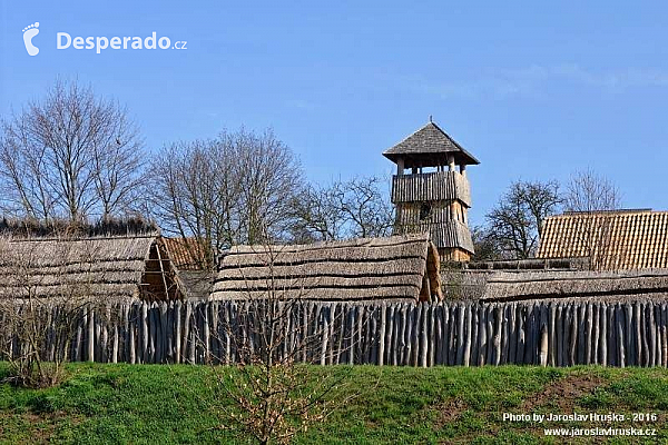 Archeoskanzen v obci Modrá (Česká republika)