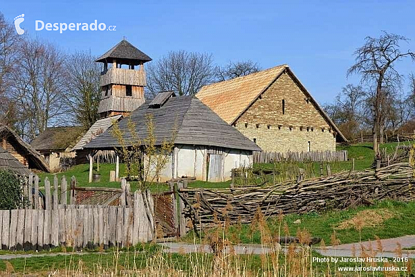 Archeoskanzen v obci Modrá (Česká republika)