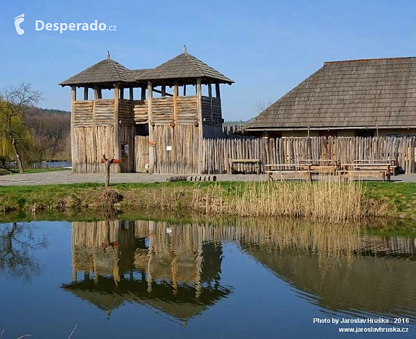 Archeoskanzen v obci Modrá (Česká republika)