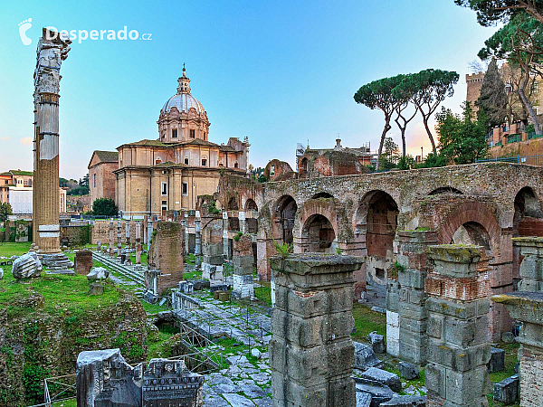 Forum Romanum v Římě (Itálie)