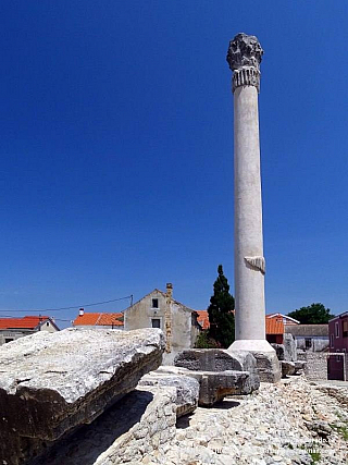 Rimski Hram - antické památky v Nin (Chorvatsko)