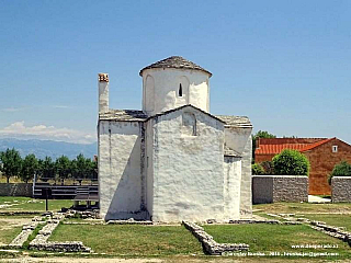 Kostel svatého Kříže v městečku Nin (Chorvatsko)