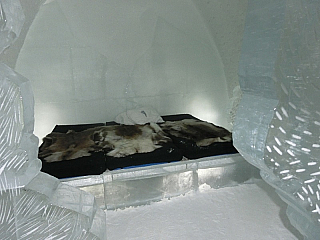 Ledový hotel v Jukkasjärvi (Švédsko)