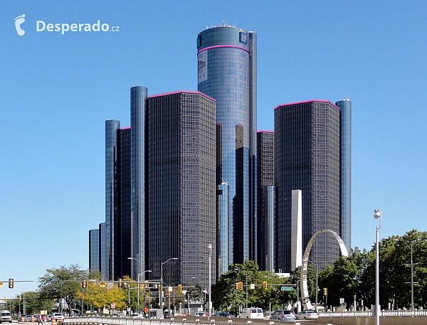 GM Renaissance Center v Detroitu (Michigan - USA)