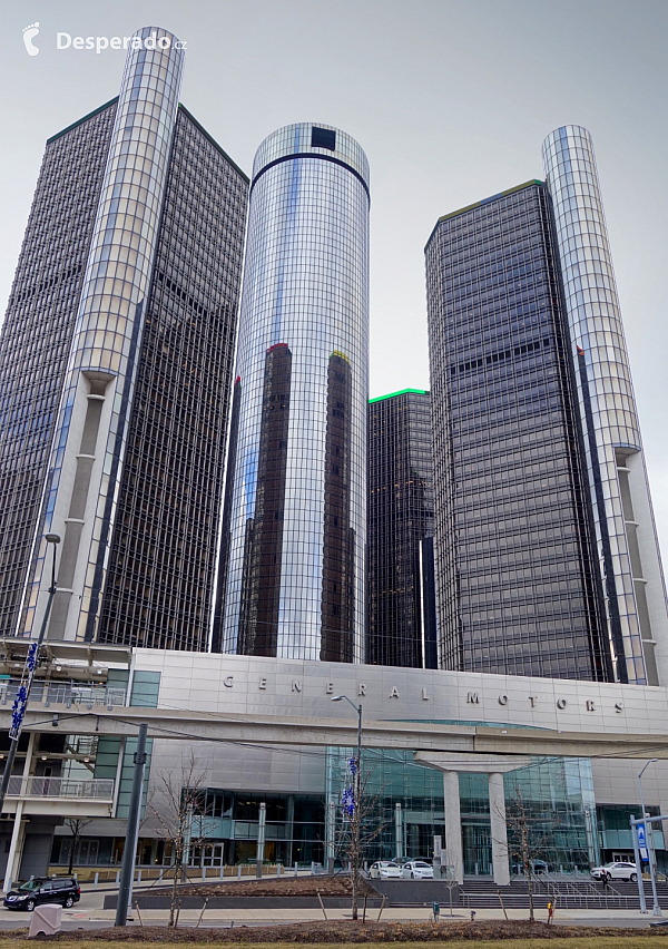 GM Renaissance Center v Detroitu (Michigan - USA)