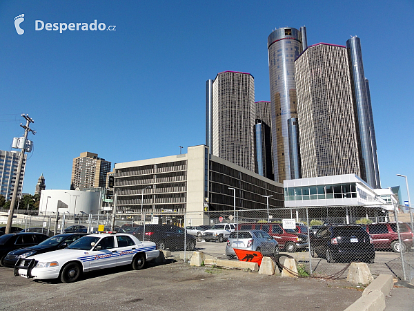 GM Renaissance Center v Detroitu (Michigan - USA)