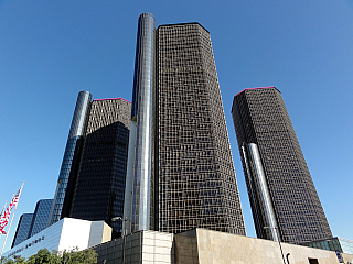 GM Renaissance Center v Detroitu (Michigan - USA)