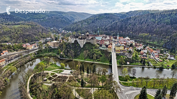 Hrad Loket (Česká republika) - Photo by Martin Kunzendorfer