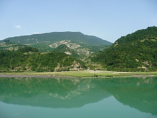 Jezero Lajanuri (Gruzie)